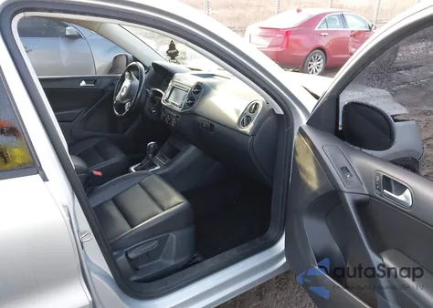 2015 Volkswagen Tiguan Se из США, поврежденный, VIN WVGBV7AX9FW559482